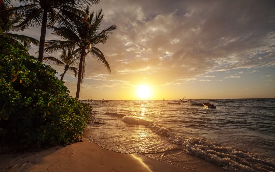 Sunrise over the ocean in Ixtapa. Mexico